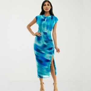 32. Premier Amour Printed Sleeveless Midi Sheath Dress